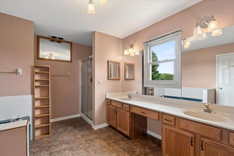Tiny photo for 510 Ambria Drive, Mundelein, IL 60060 (MLS # 12659227)