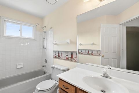 Tiny photo for 510 Ambria Drive, Mundelein, IL 60060 (MLS # 12659227)