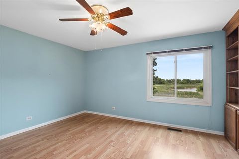 Tiny photo for 510 Ambria Drive, Mundelein, IL 60060 (MLS # 12659227)