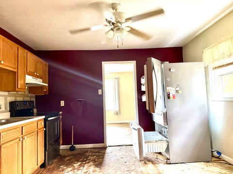 Tiny photo for 1100 W Concord Street, Marion, IL 62959 (MLS # 12781023)