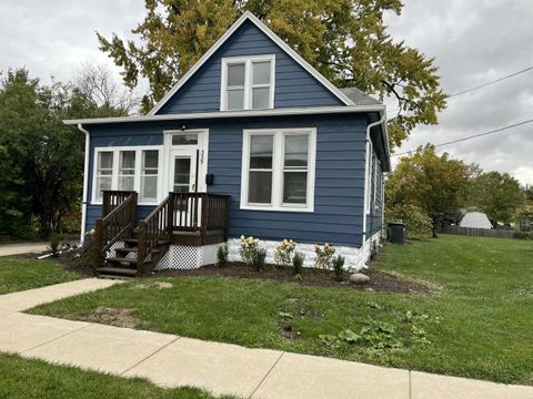 Tiny photo for 335 North Avenue, Sycamore, IL 60178 (MLS # 12501944)