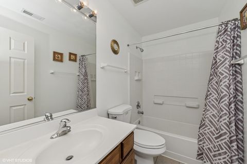 Tiny photo for 2226 Pembridge Drive #2226, Lake In The Hills, IL 60156 (MLS # 12482695)