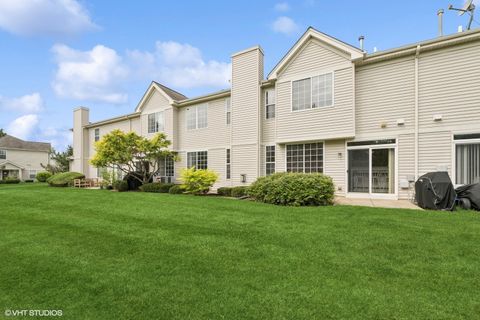 Tiny photo for 2226 Pembridge Drive #2226, Lake In The Hills, IL 60156 (MLS # 12482695)