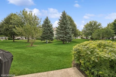 Tiny photo for 2226 Pembridge Drive #2226, Lake In The Hills, IL 60156 (MLS # 12482695)