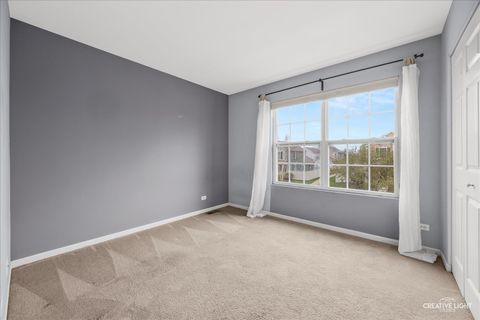 Tiny photo for 3618 Hyde Park Court, Elgin, IL 60124 (MLS # 12620933)