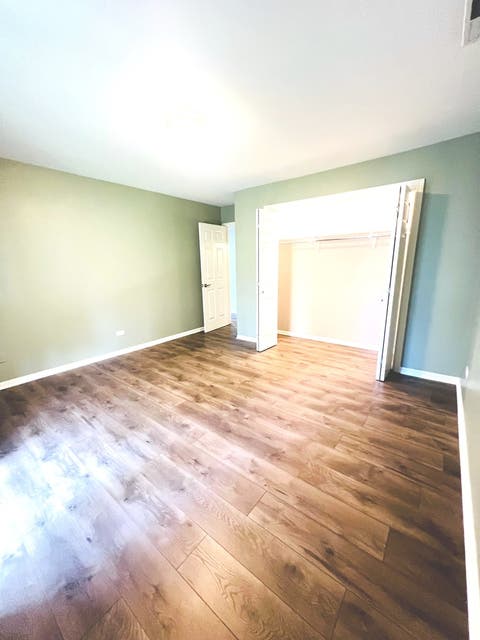 Tiny photo for 5721 W 103rd Street #203, Oak Lawn, IL 60453 (MLS # 12636714)