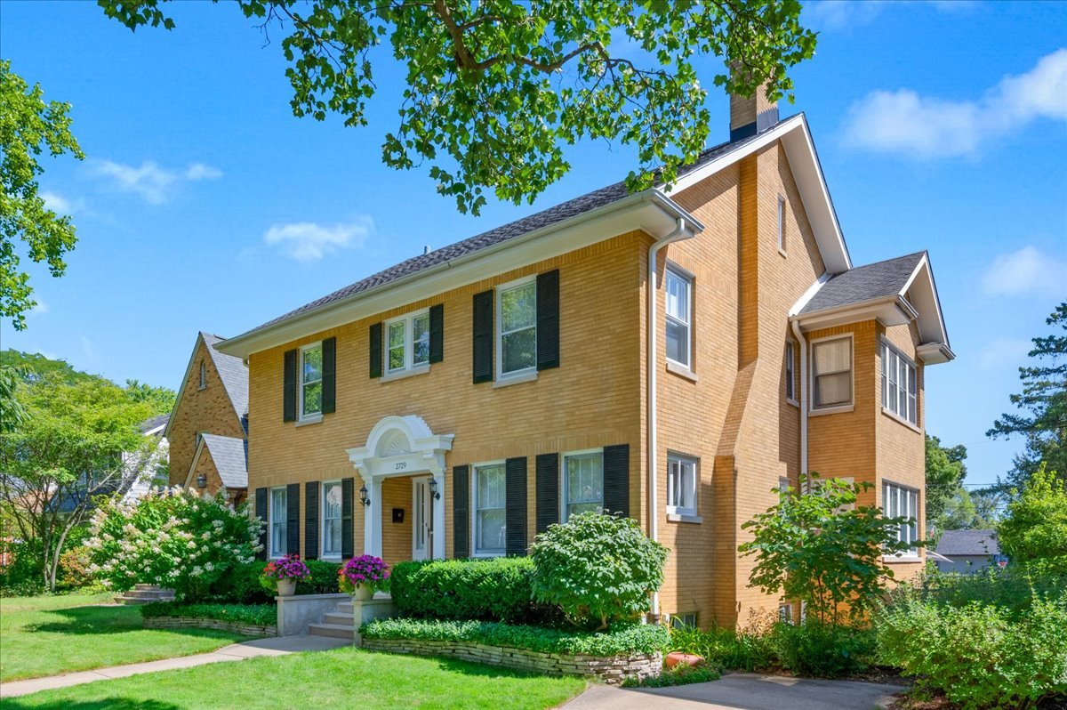 2729 Lawndale Avenue