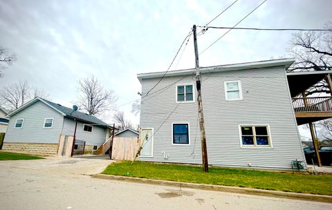 562 N Eastern Avenue Joliet IL 60432