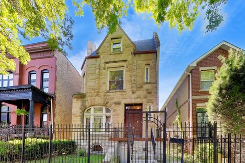 Photo of 3640 S Prairie Avenue, Chicago, IL 60653 (MLS # 12654600)