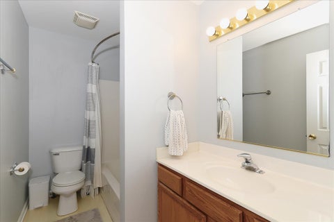 Tiny photo for 2 Terrace Lane, Lake Zurich, IL 60047 (MLS # 12775267)
