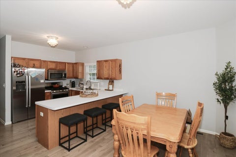 Tiny photo for 2 Terrace Lane, Lake Zurich, IL 60047 (MLS # 12775267)