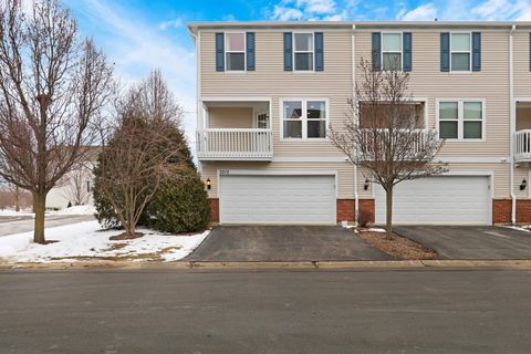 Tiny photo for 3210 Neubauer Circle, Lindenhurst, IL 60046 (MLS # 12564610)