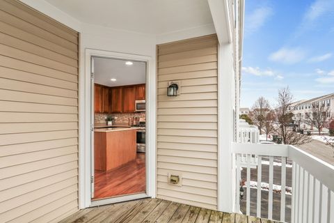 Tiny photo for 3210 Neubauer Circle, Lindenhurst, IL 60046 (MLS # 12564610)