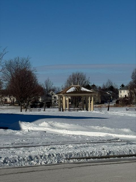 Tiny photo for 3210 Neubauer Circle, Lindenhurst, IL 60046 (MLS # 12564610)