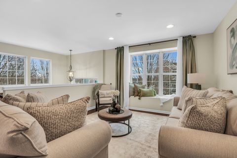 Tiny photo for 3210 Neubauer Circle, Lindenhurst, IL 60046 (MLS # 12564610)