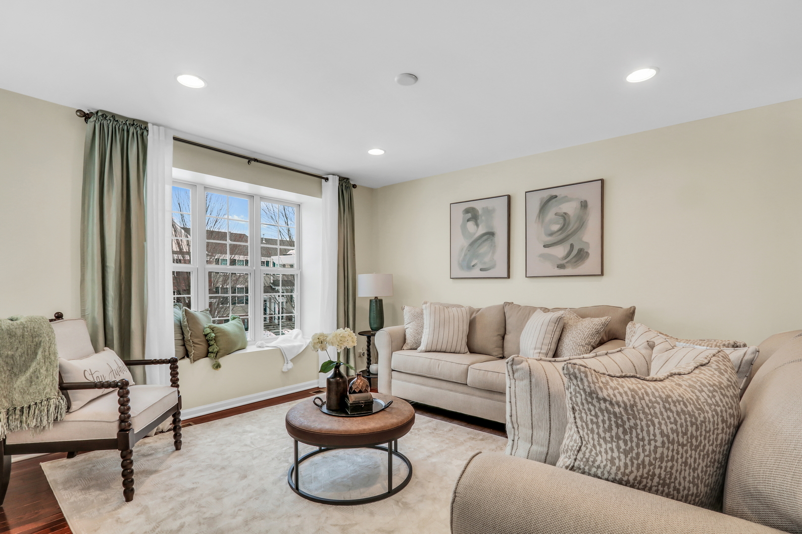 3210 Neubauer Circle