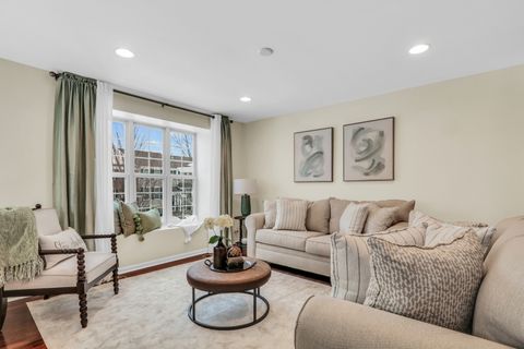 Tiny photo for 3210 Neubauer Circle, Lindenhurst, IL 60046 (MLS # 12564610)