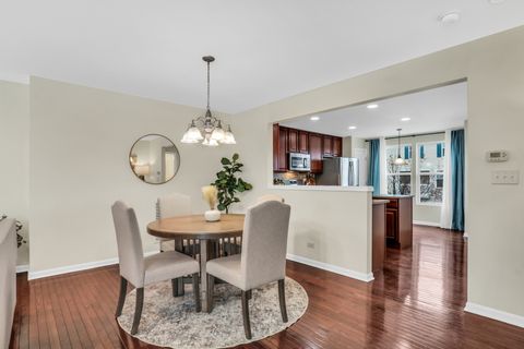 Tiny photo for 3210 Neubauer Circle, Lindenhurst, IL 60046 (MLS # 12564610)