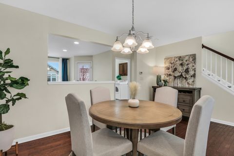 Tiny photo for 3210 Neubauer Circle, Lindenhurst, IL 60046 (MLS # 12564610)