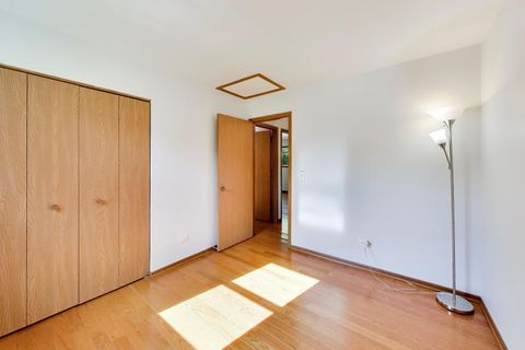 Tiny photo for 394 Pine Grove Avenue, Gurnee, IL 60031 (MLS # 12654660)