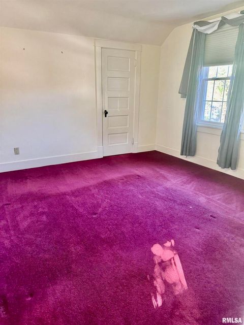 Tiny photo for 2223 W LOMBARD Street, Davenport, IA 52804 (MLS # QC4268572)