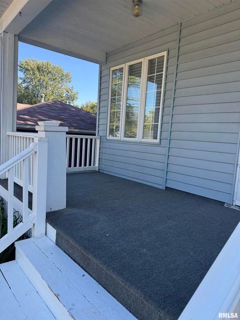 Tiny photo for 2223 W LOMBARD Street, Davenport, IA 52804 (MLS # QC4268572)