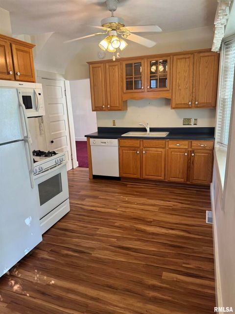 Tiny photo for 2223 W LOMBARD Street, Davenport, IA 52804 (MLS # QC4268572)