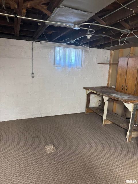 Tiny photo for 2223 W LOMBARD Street, Davenport, IA 52804 (MLS # QC4268572)