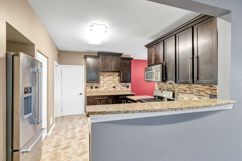 Tiny photo for 1949 Blackberry Lane #1949, Hoffman Estates, IL 60169 (MLS # 12523267)