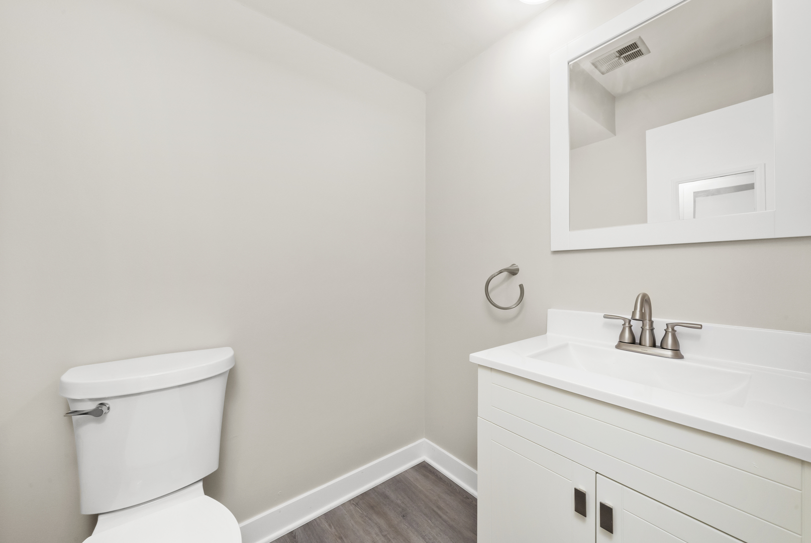 13521 Le Claire Avenue 72