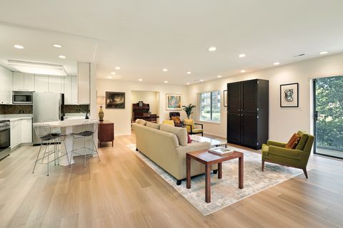 Tiny photo for 3030 Pheasant Creek Drive #102, Northbrook, IL 60062 (MLS # 12489467)