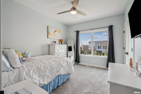 Tiny photo for 6152 BELLE Court, Davenport, IA 52807 (MLS # QC4269393)