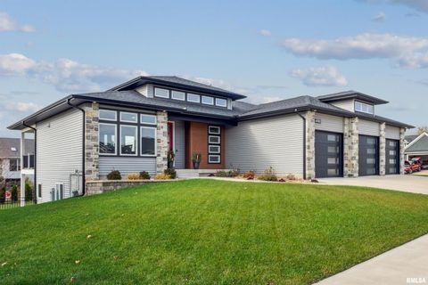 Tiny photo for 6152 BELLE Court, Davenport, IA 52807 (MLS # QC4269393)