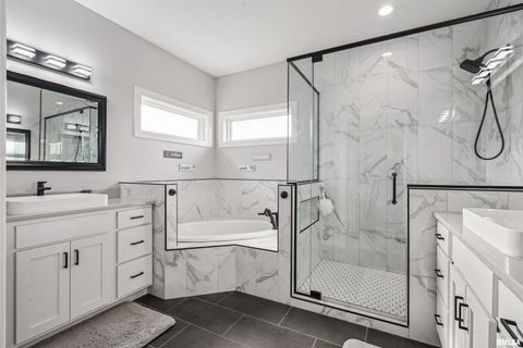 Tiny photo for 6152 BELLE Court, Davenport, IA 52807 (MLS # QC4269393)