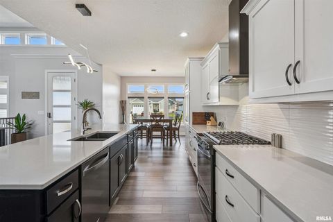 Tiny photo for 6152 BELLE Court, Davenport, IA 52807 (MLS # QC4269393)