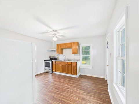 Tiny photo for 701 Montague Street, Rockford, IL 61102 (MLS # 12747309)