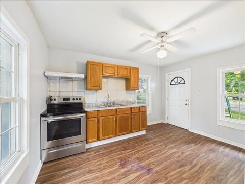 Tiny photo for 701 Montague Street, Rockford, IL 61102 (MLS # 12747309)