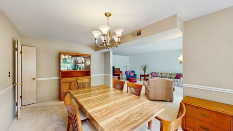 Tiny photo for 1535 Forest Avenue #301, River Forest, IL 60305 (MLS # 12477932)