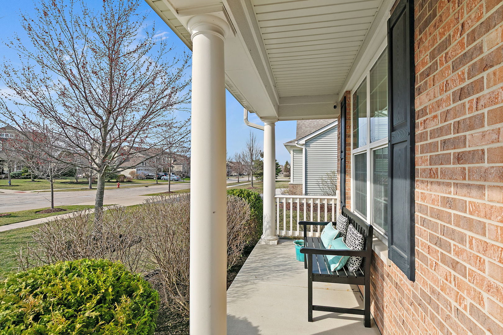 9612 Baumgartner Street