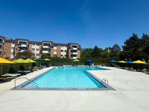 Tiny photo for 3350 N Carriageway Drive #318, Arlington Heights, IL 60004 (MLS # 12663692)