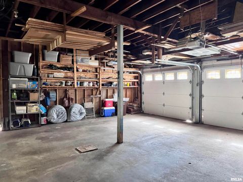 Tiny photo for 1415 4TH Street, Fulton, IL 61252 (MLS # QC4267761)