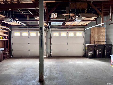 Tiny photo for 1415 4TH Street, Fulton, IL 61252 (MLS # QC4267761)