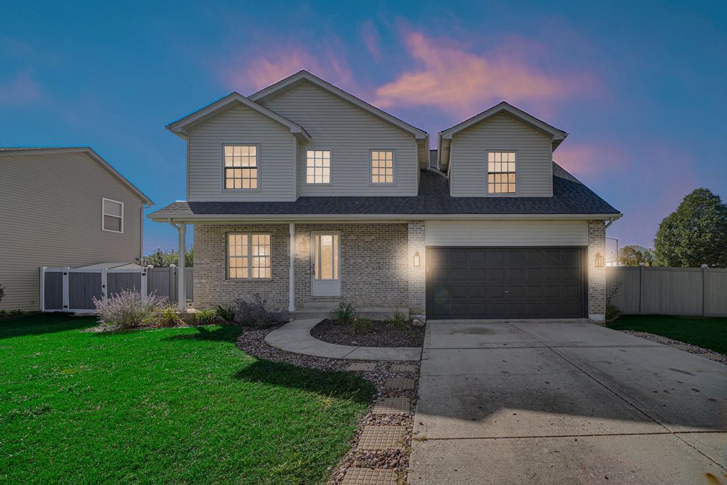 Photo for 5502 Meadowbrook Street, Plainfield, IL 60586 (MLS # 12508055)