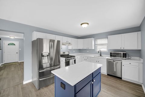 Tiny photo for 5502 Meadowbrook Street, Plainfield, IL 60586 (MLS # 12508055)