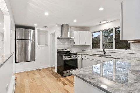 Tiny photo for 2018 West Street, Wheaton, IL 60187 (MLS # 12588960)