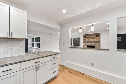 Tiny photo for 2018 West Street, Wheaton, IL 60187 (MLS # 12588960)