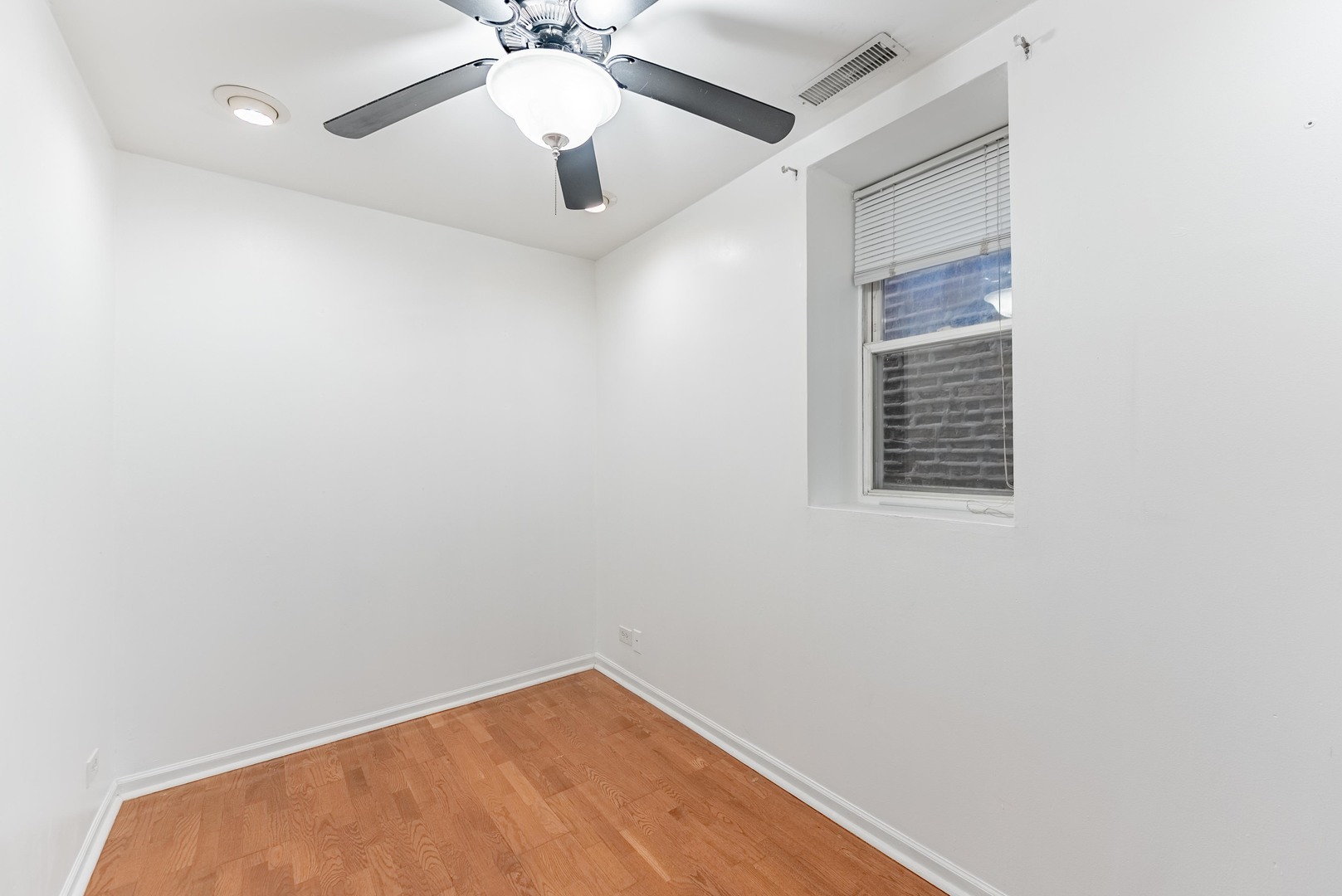 1631 W 18th Street 2