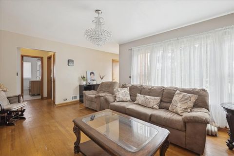 Tiny photo for 8106 N Harlem Avenue, Niles, IL 60714 (MLS # 12498817)