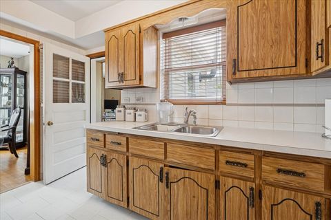 Tiny photo for 8106 N Harlem Avenue, Niles, IL 60714 (MLS # 12498817)