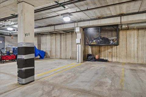 Tiny photo for 695 Roger Williams Avenue #301, Highland Park, IL 60035 (MLS # 12593646)